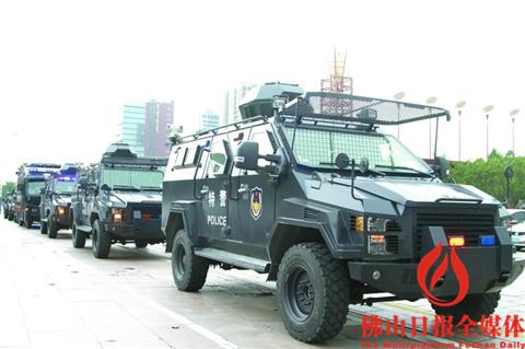 帅爆了 “变形金刚！南海投用一批特种警用装备车辆(pic1)